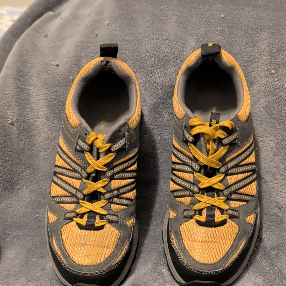 Ahnu Hiking Shoes Size 9